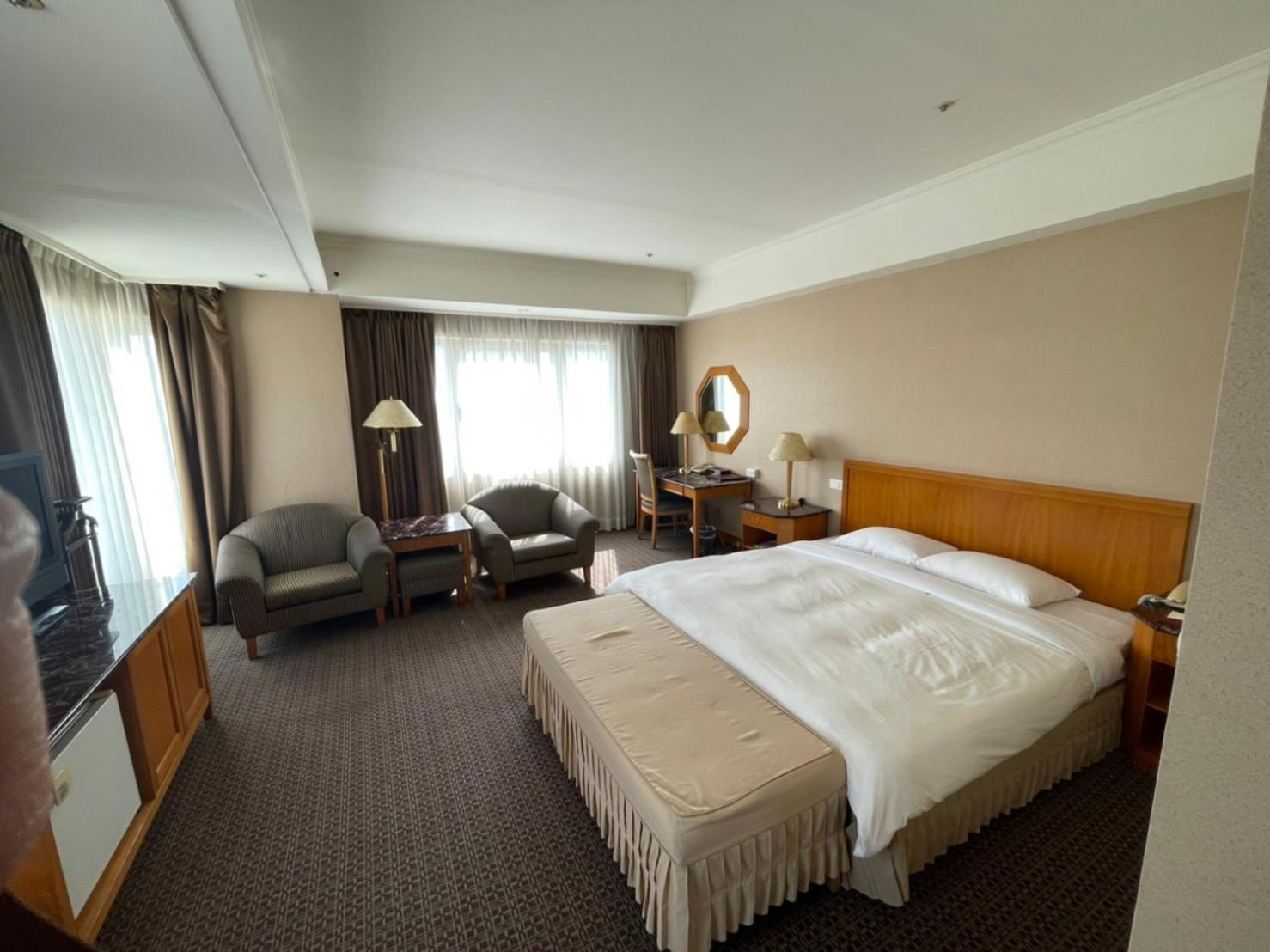 Chuto Plaza Hotel Taoyuan Buitenkant foto